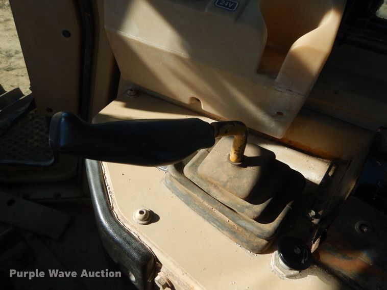 image for item DH0554 1998 Caterpillar D8R  cable plow