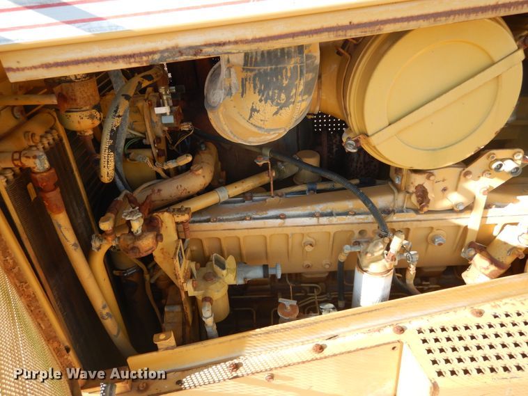 image for item DH0554 1998 Caterpillar D8R  cable plow