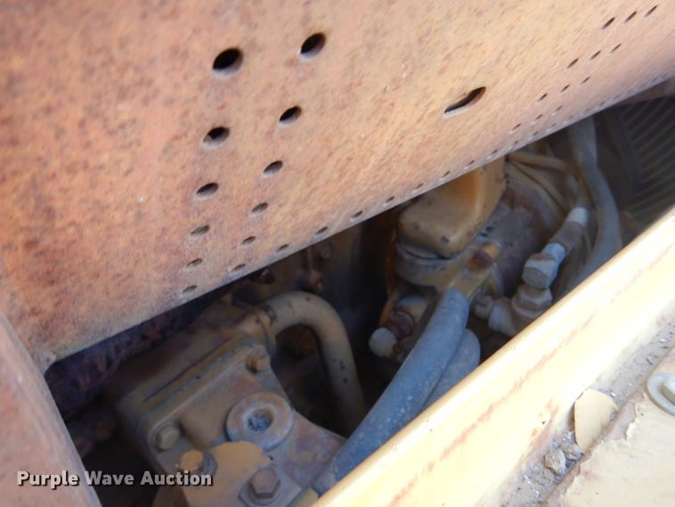 image for item DH0554 1998 Caterpillar D8R  cable plow