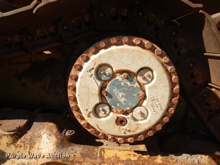 image for item DH0554 1998 Caterpillar D8R  cable plow