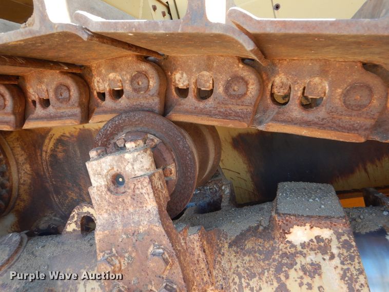 image for item DH0554 1998 Caterpillar D8R  cable plow