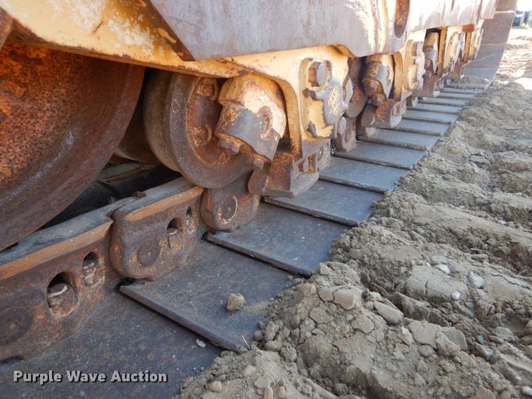 image for item DH0554 1998 Caterpillar D8R  cable plow