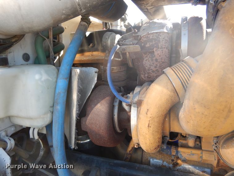 image for item DH0555 2005 Peterbilt 379  semi truck