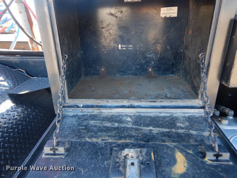 image for item DH0555 2005 Peterbilt 379  semi truck