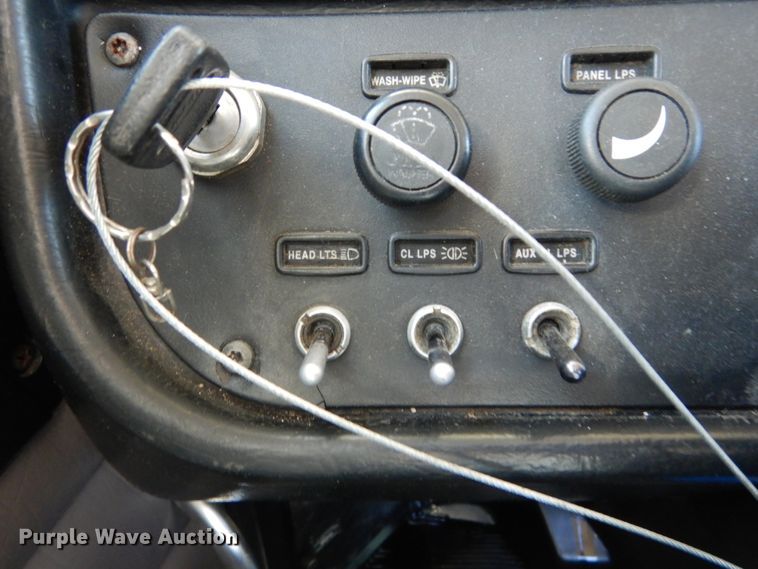 image for item DH0556 2005 Peterbilt 378  semi truck