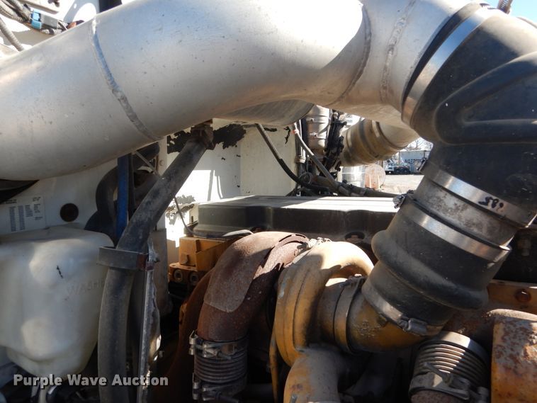 image for item DH0556 2005 Peterbilt 378  semi truck