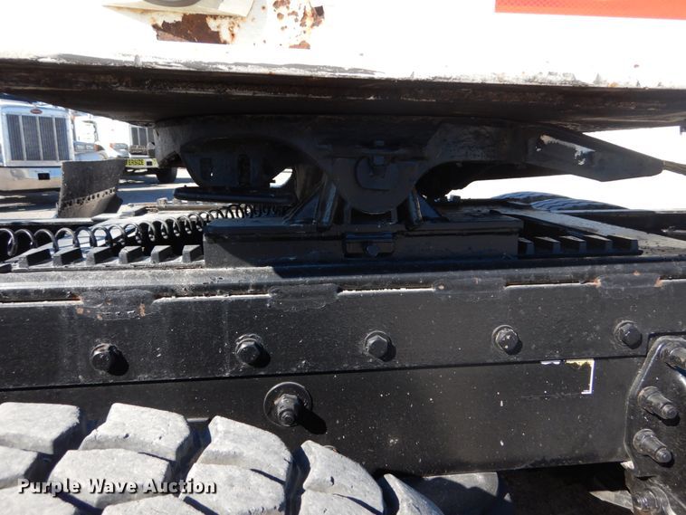 image for item DH0556 2005 Peterbilt 378  semi truck