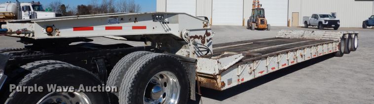 image for item DH0557 1994 Eager Beaver 50GSL lowboy equipment trailer