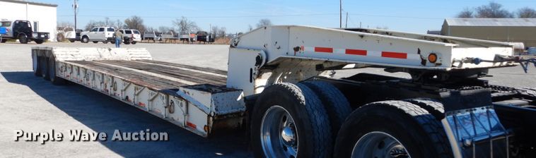 image for item DH0557 1994 Eager Beaver 50GSL lowboy equipment trailer
