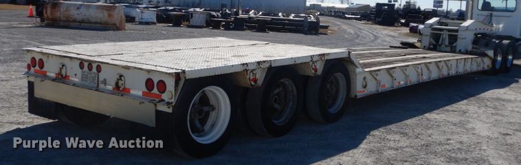 image for item DH0557 1994 Eager Beaver 50GSL lowboy equipment trailer