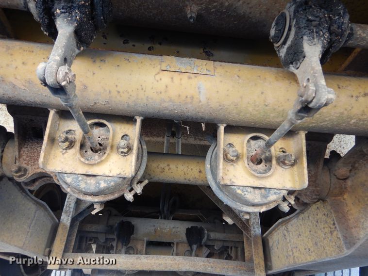 image for item DH0557 1994 Eager Beaver 50GSL lowboy equipment trailer