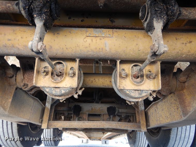 image for item DH0557 1994 Eager Beaver 50GSL lowboy equipment trailer