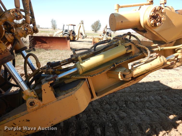 image for item DH0559 1978 Caterpillar D6D  cable plow