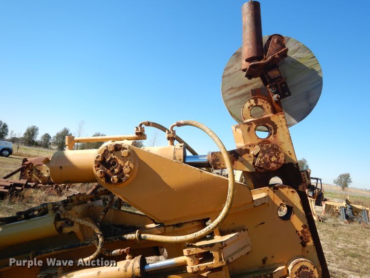 image for item DH0559 1978 Caterpillar D6D  cable plow