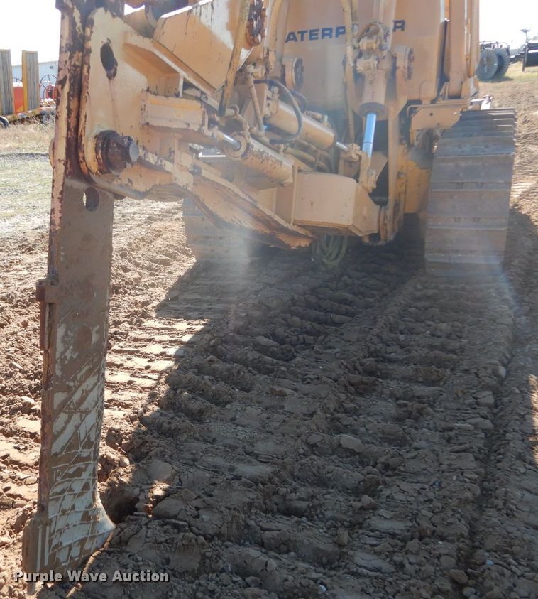 image for item DH0559 1978 Caterpillar D6D  cable plow