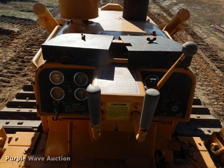 image for item DH0559 1978 Caterpillar D6D  cable plow