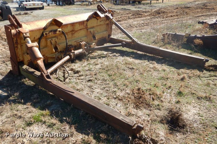 image for item DH0559 1978 Caterpillar D6D  cable plow