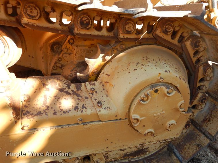 image for item DH0559 1978 Caterpillar D6D  cable plow