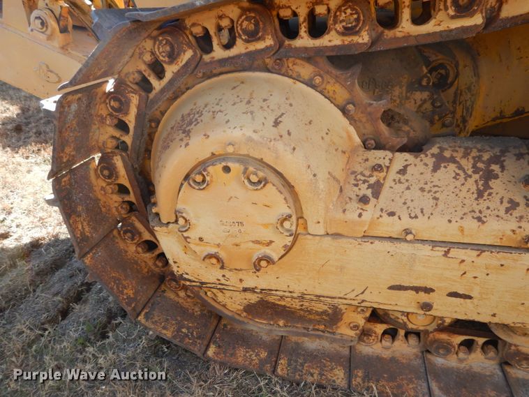 image for item DH0559 1978 Caterpillar D6D  cable plow