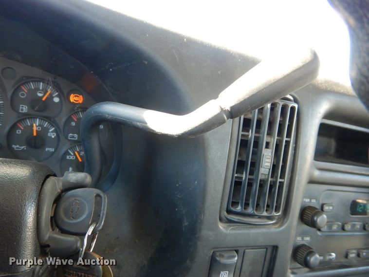 image for item DH0561 2009 Chevrolet C5500  bucket truck