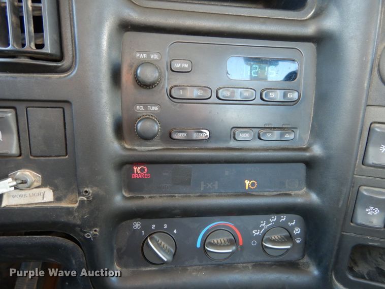 image for item DH0561 2009 Chevrolet C5500  bucket truck