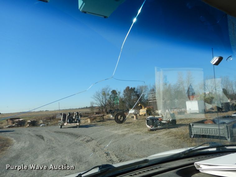 image for item DH0561 2009 Chevrolet C5500  bucket truck