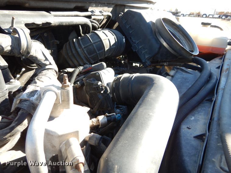 image for item DH0561 2009 Chevrolet C5500  bucket truck