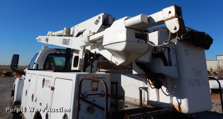 image for item DH0561 2009 Chevrolet C5500  bucket truck