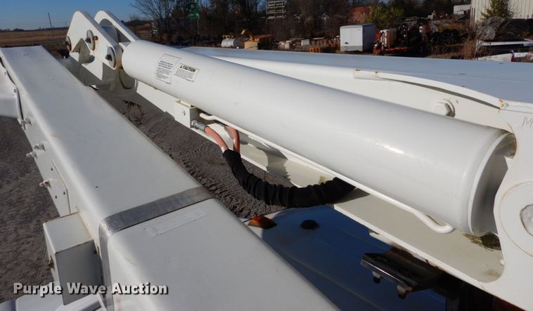 image for item DH0561 2009 Chevrolet C5500  bucket truck