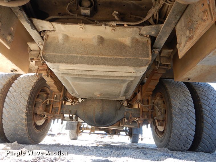 image for item DH0561 2009 Chevrolet C5500  bucket truck