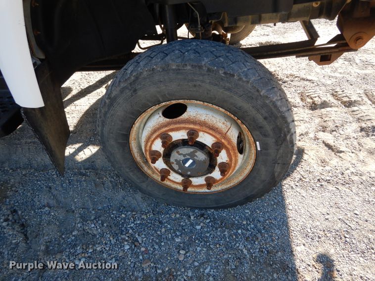 image for item DH0561 2009 Chevrolet C5500  bucket truck