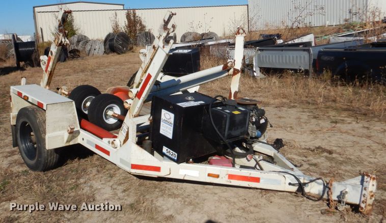 image for item DH0565 2013 Larson 5620 reel trailer