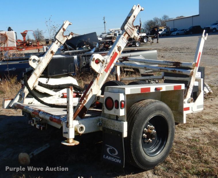 image for item DH0565 2013 Larson 5620 reel trailer