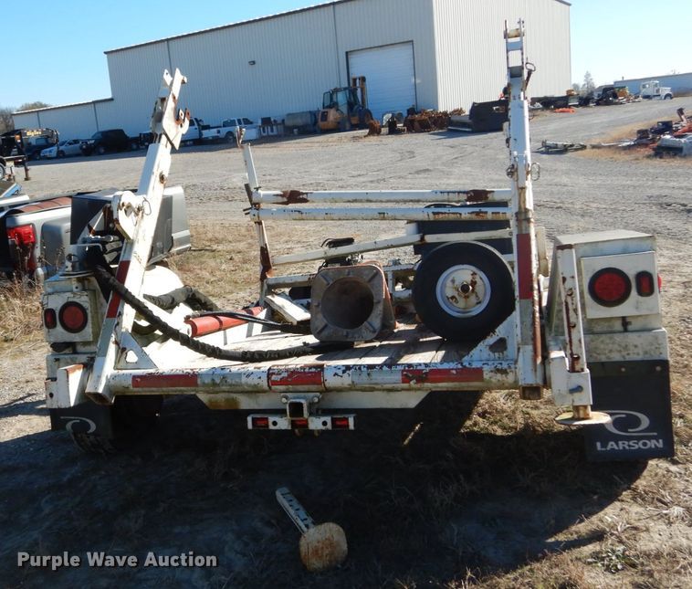 image for item DH0565 2013 Larson 5620 reel trailer