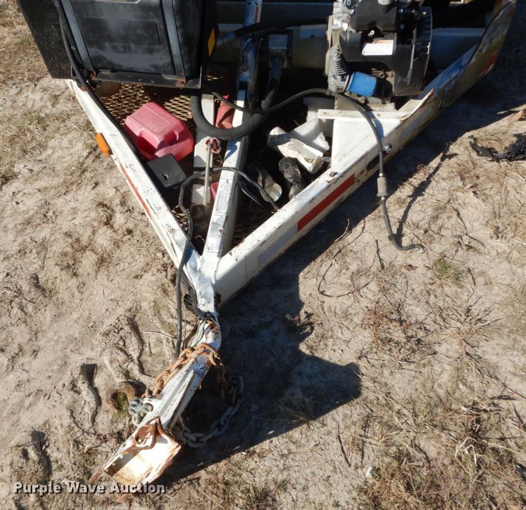 image for item DH0565 2013 Larson 5620 reel trailer