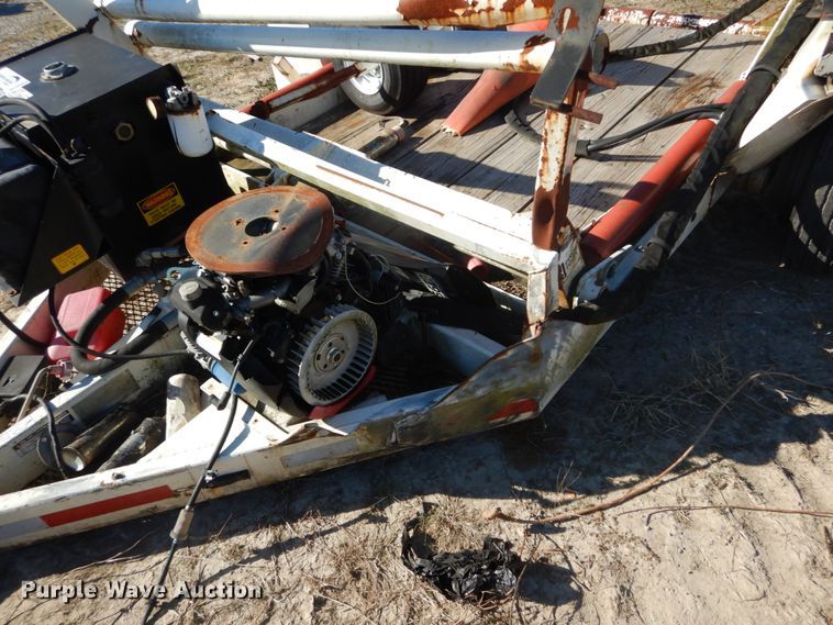 image for item DH0565 2013 Larson 5620 reel trailer