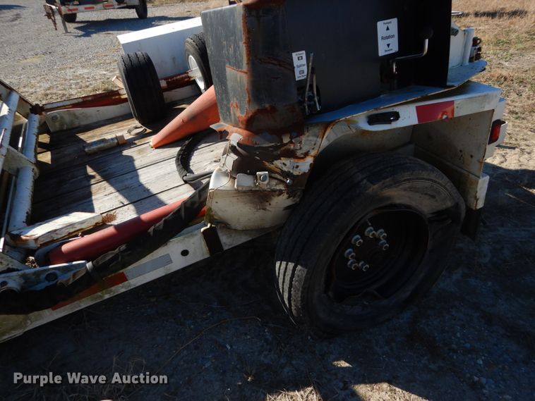 image for item DH0565 2013 Larson 5620 reel trailer