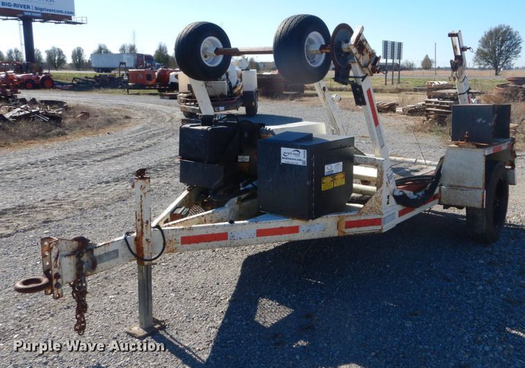 image for item DH0566 2011 Larson reel trailer