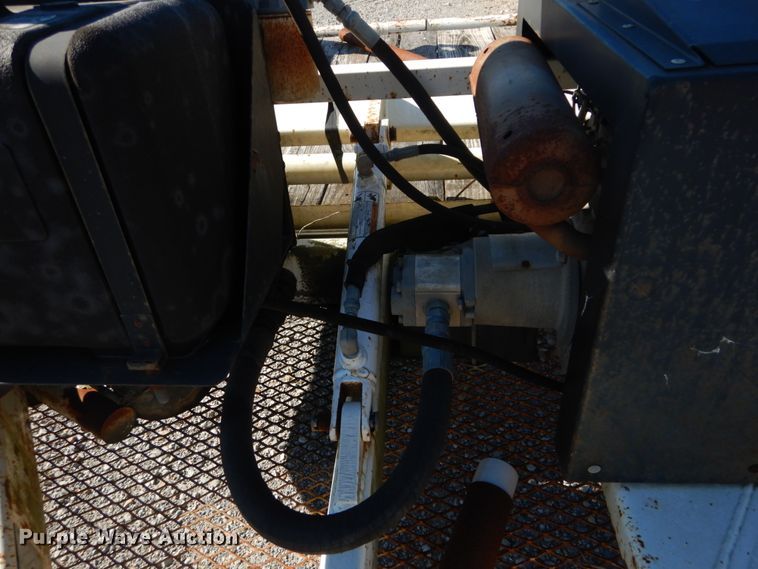 image for item DH0566 2011 Larson reel trailer