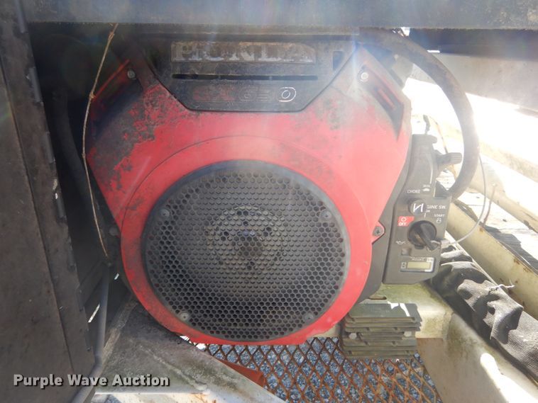 image for item DH0566 2011 Larson reel trailer