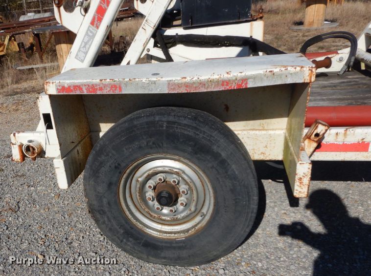 image for item DH0566 2011 Larson reel trailer
