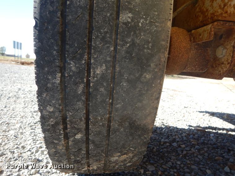 image for item DH0566 2011 Larson reel trailer