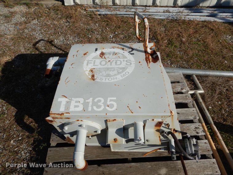 image for item DH0567 2006 Takeuchi TB135  mini excavator