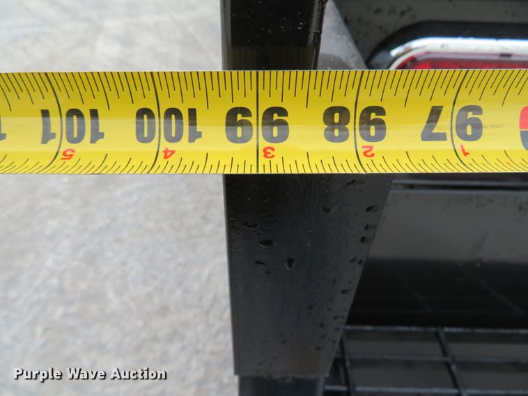 image for item DH0581 2005 Peterbilt 378  flatbed truck with Vermeer fluid mixing system