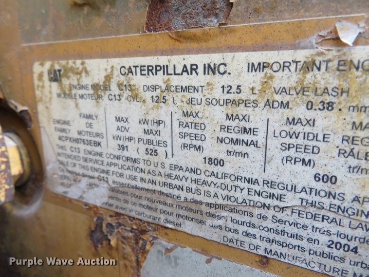 image for item DH0581 2005 Peterbilt 378  flatbed truck with Vermeer fluid mixing system