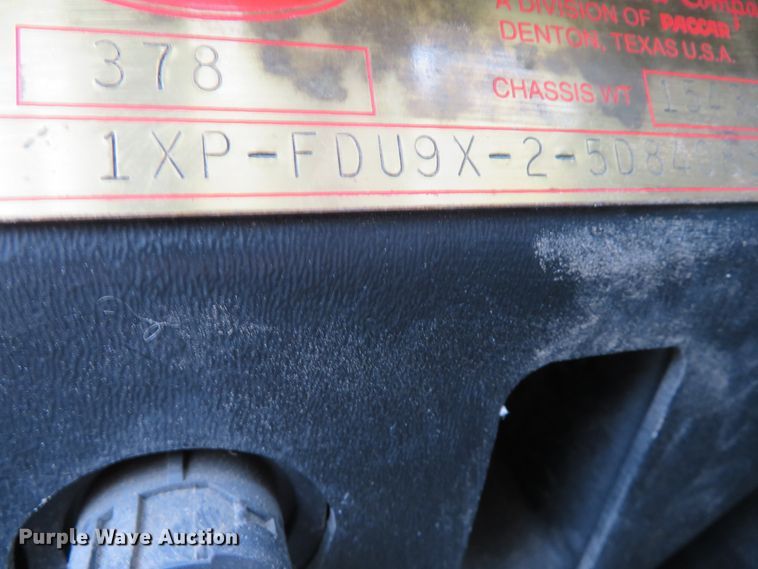 image for item DH0581 2005 Peterbilt 378  flatbed truck with Vermeer fluid mixing system