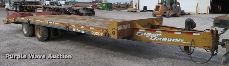 image for item DH0582 2006 Eager Beaver 20XPT equipment trailer