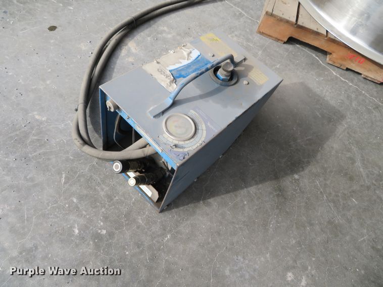 image for item DH0583 Arnold 301 fiber optic cable puller