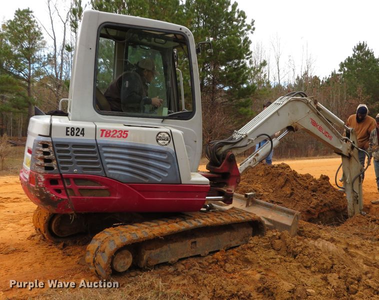 image for item DH0595 Takeuchi TB235  mini excavator