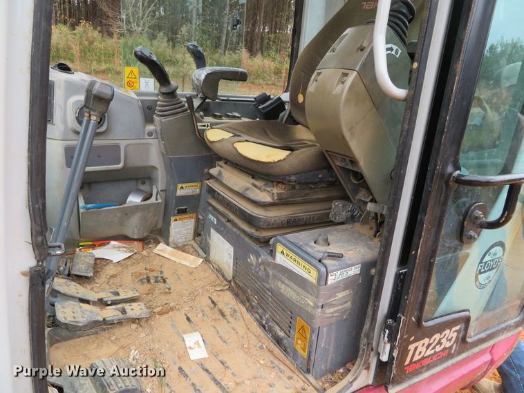 image for item DH0595 Takeuchi TB235  mini excavator